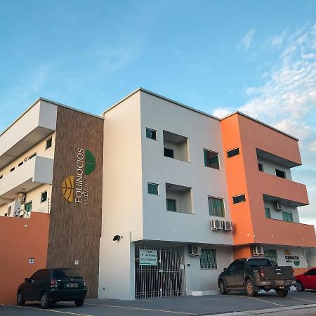 Hotel Equinocios Essential 바르카레나 외부 사진