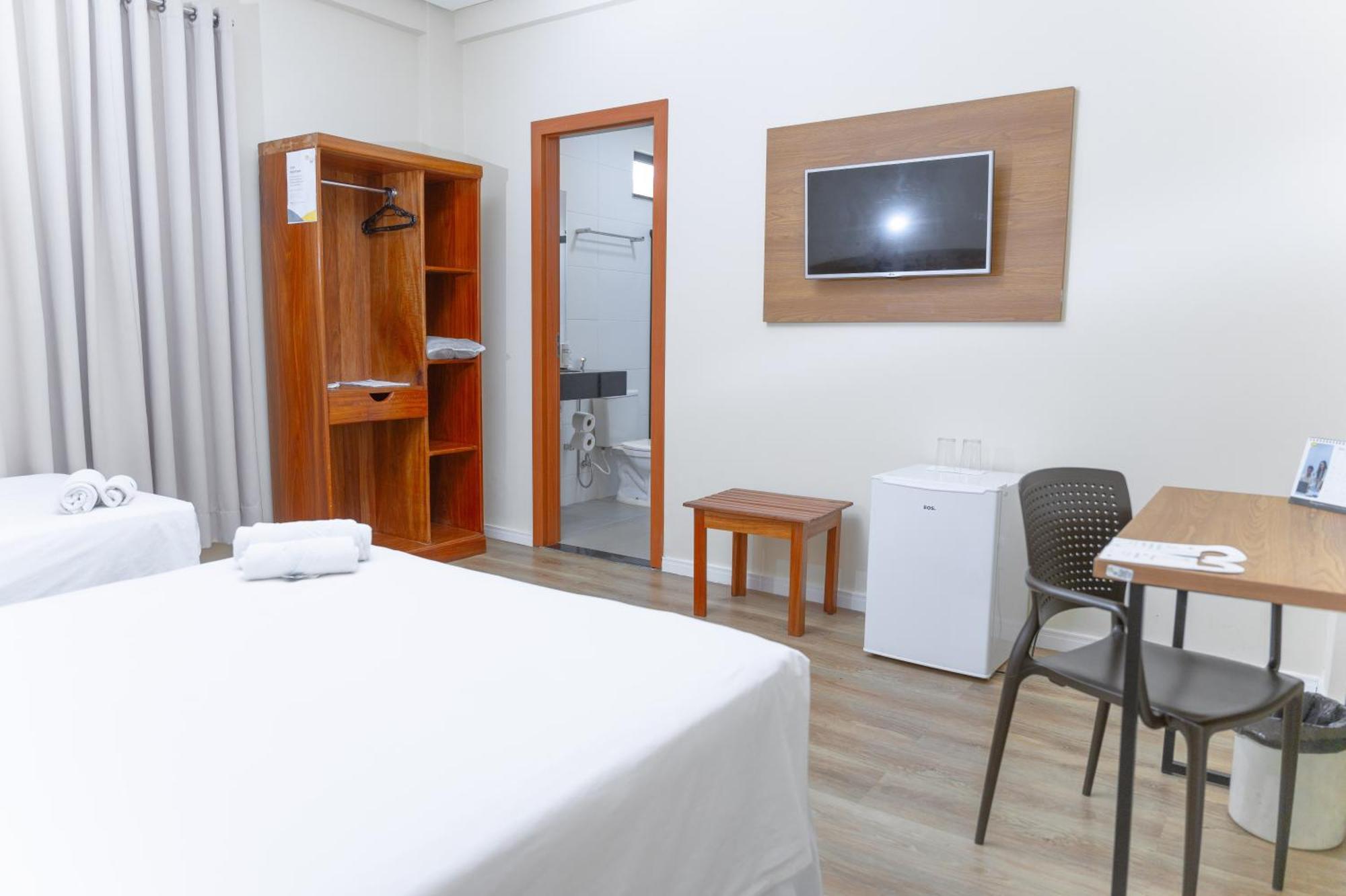 Hotel Equinocios Essential 바르카레나 외부 사진